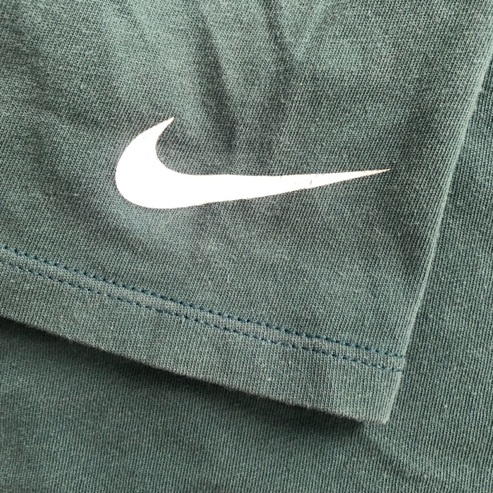 Nike Men's Green Philadelphia Eagles T-Shirt - Picture 7 of 7